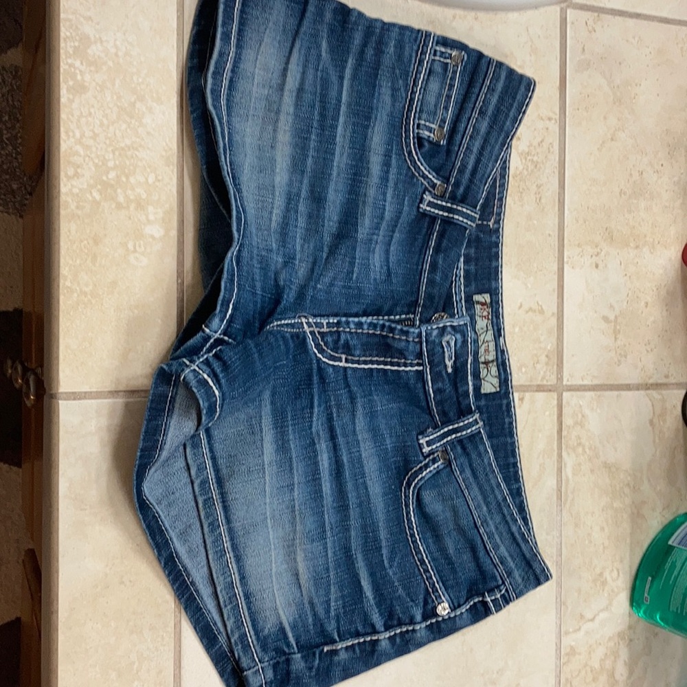 BKE Stella Shorts